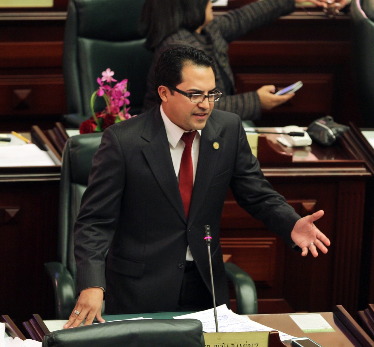 Rep. Ángel Peña Jr. responde a acusaciones en su contra