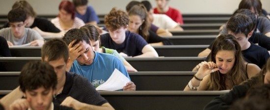 Implantación del IVA aumentará la matrícula de universidades privadas