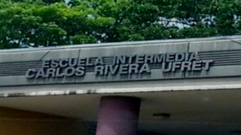 Trabajan en arreglo de aires acondicionados de Escuela Carlos Rivera Ufret