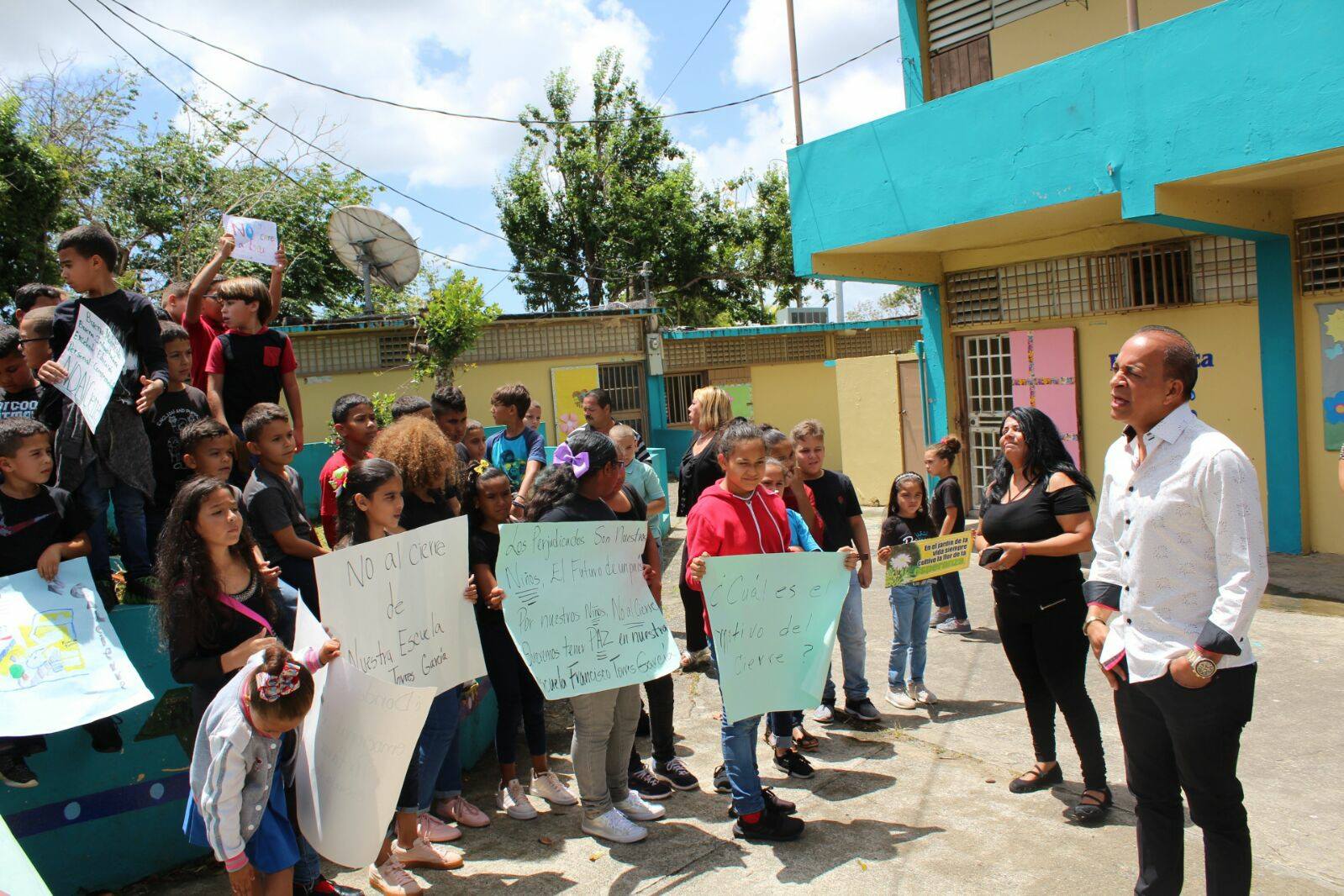 Ejecutivo municipal pedreño y Asociación de Alcaldes opuestos al cierre de escuelas