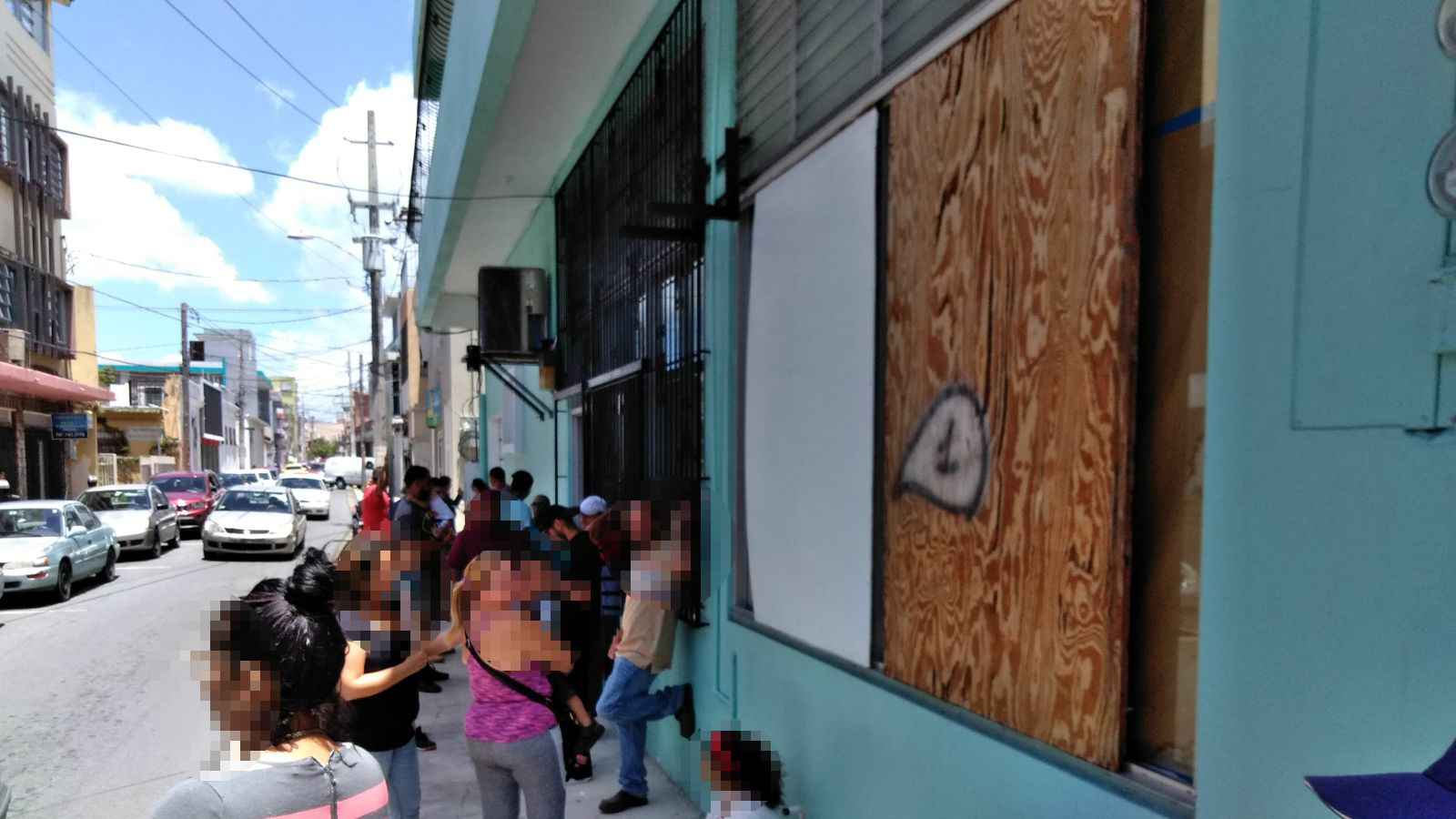 Continúan los pagos atrasados en compañía de seguridad en bombas AAA