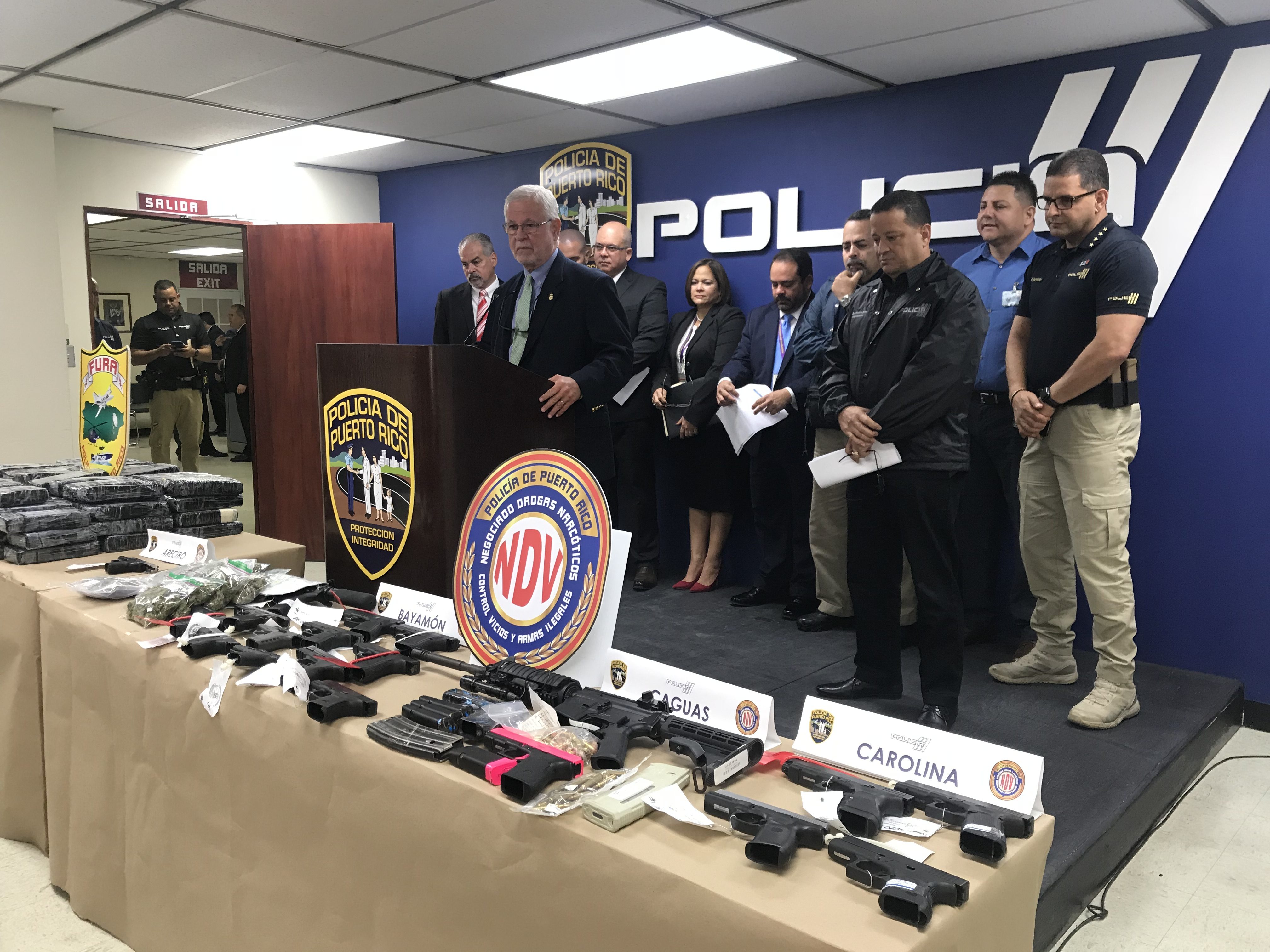 Arrestan a empleado del municipio de Caguas en operativo antidrogas y armas