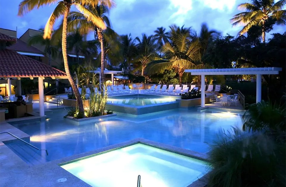 Humacaeños renuevan Candelero Beach Resort en Palmas del Mar
