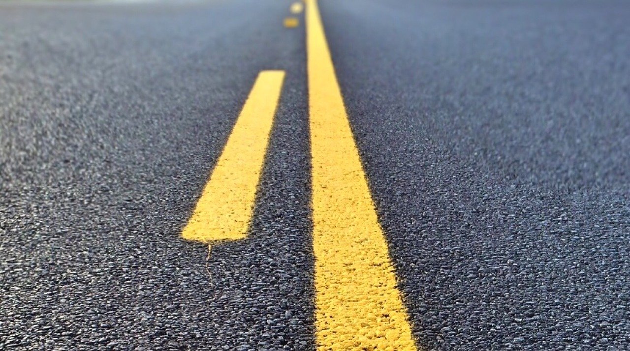 Municipio de Caguas contrata seis compañías para la limpieza de carreteras tras incumplimiento del DTOP   