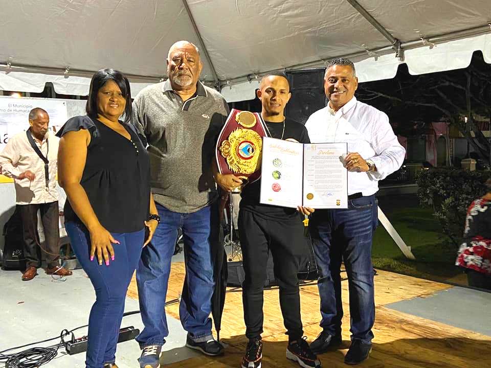 Reconocen trayectoria de joven boxeador de Punta Santiago