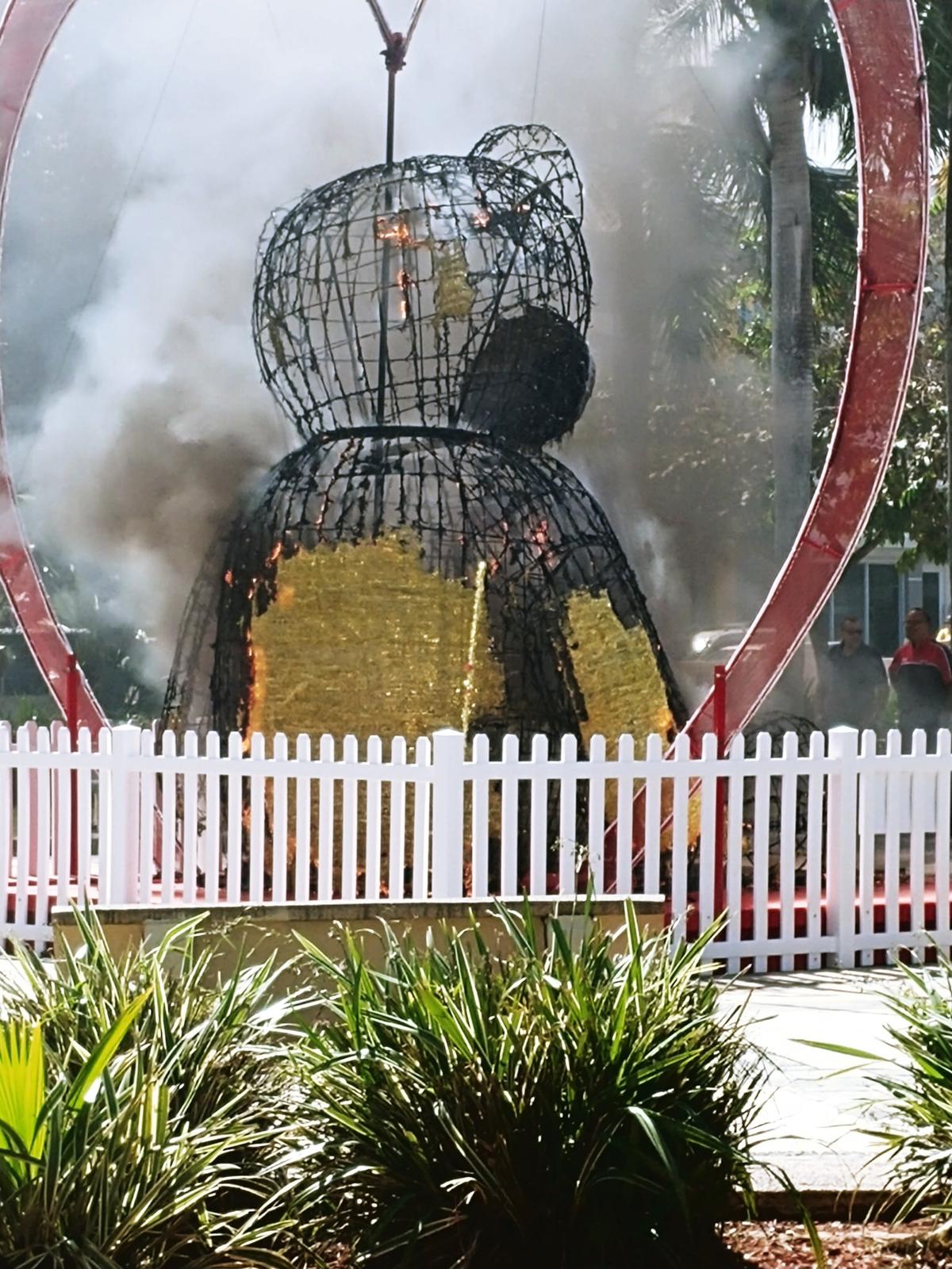 Reportan fuego en la plaza de Caguas