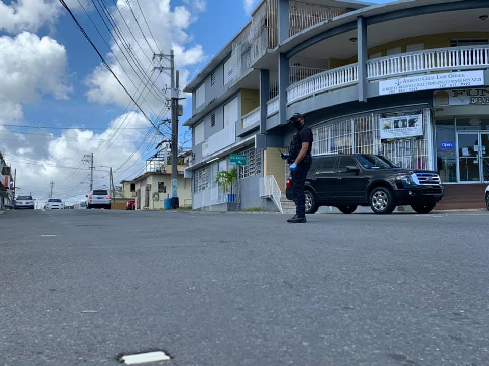 Capturan hombre con orden de arresto en Estados Unidos