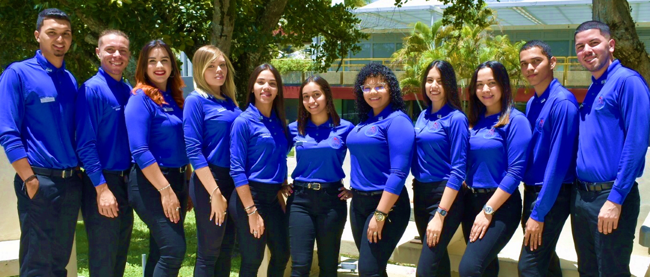 Estudiantes de UPR Humacao ganan competencia  de la Sociedad para la Gerencia de Recursos Humanos  