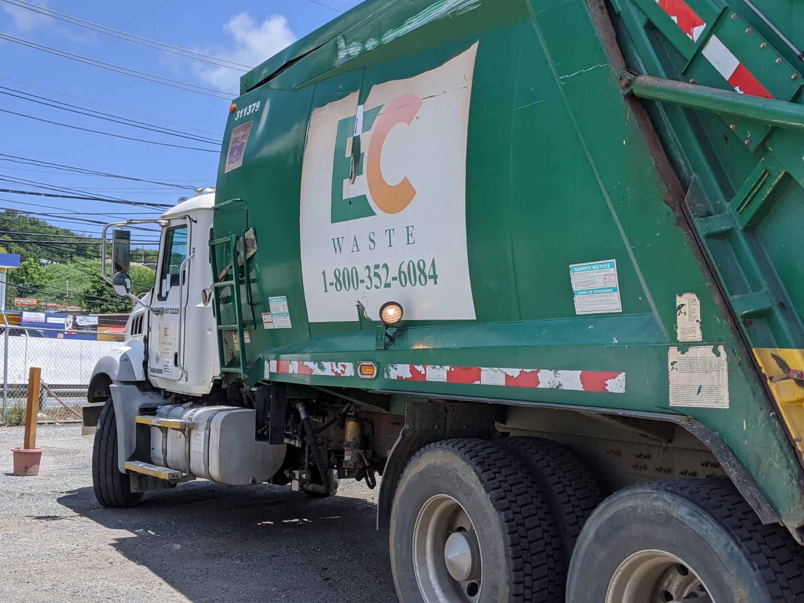 Alcalde de Humacao se reúne con EC Waste