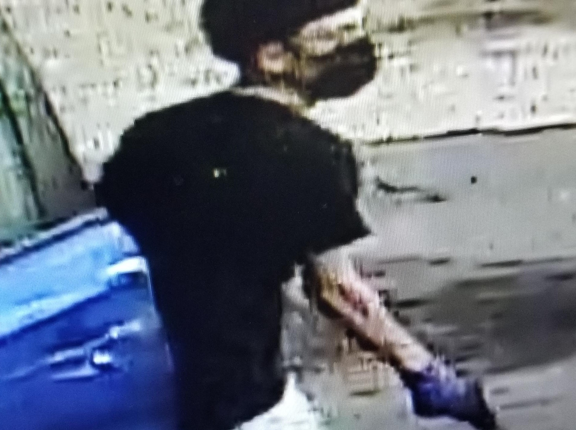 Buscan hombres por tentativa de robo en garaje de la zona este