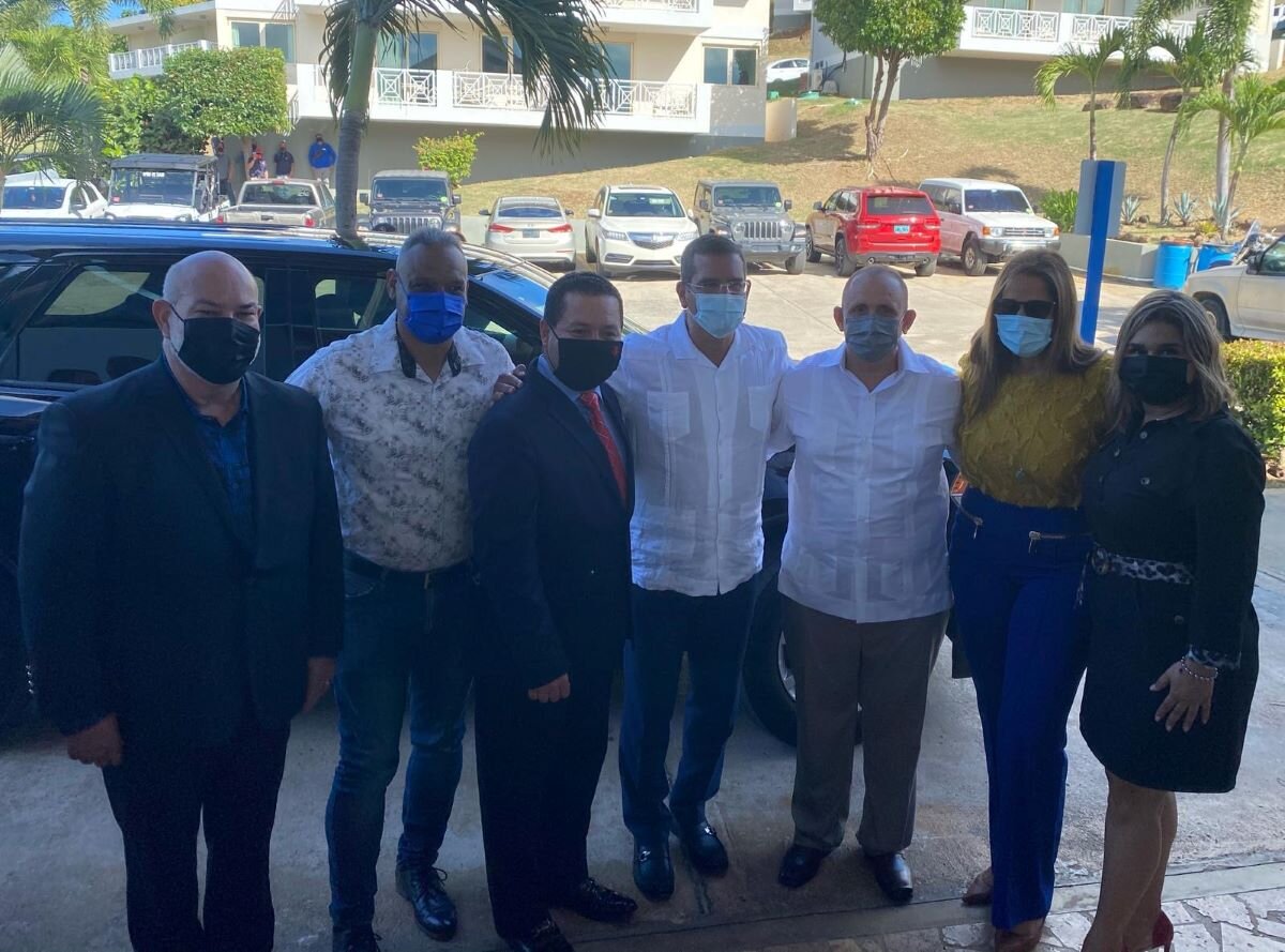 Gobernador participa de juramentación del nuevo alcalde de Culebra