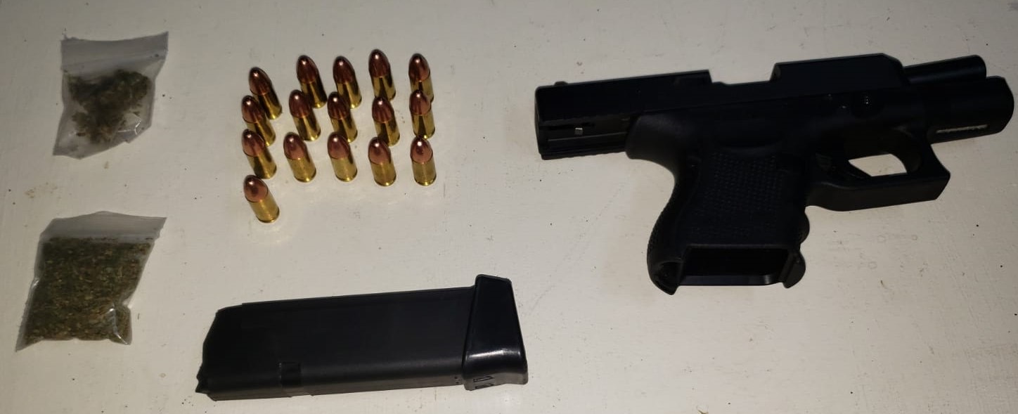 Arrestan a uno e intervienen con menor por drogas y armas en Yabucoa