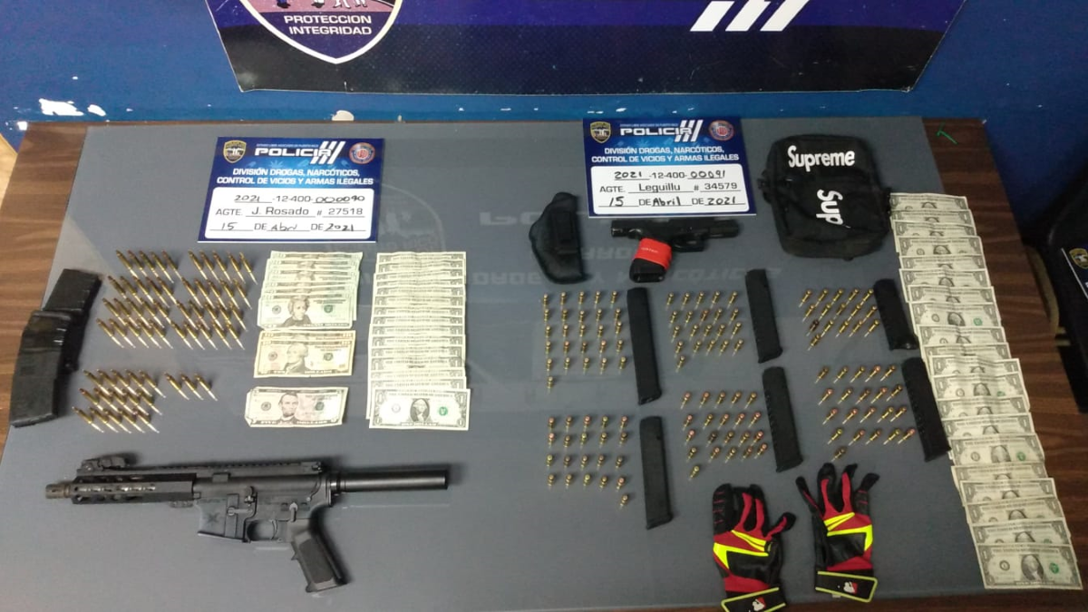Ocupan armas, municiones y efectivo a dos jóvenes en Río Grande