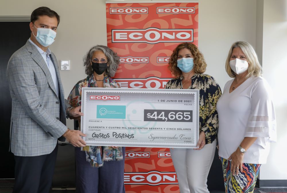Otorgan cheque de $44 mil a Fundación del Hospital Pediátrico