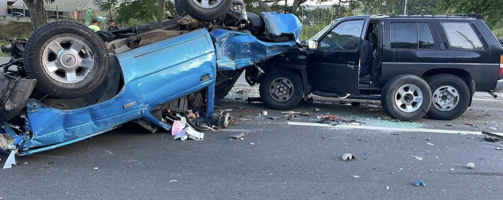 Cierran la PR30 por auto volcado