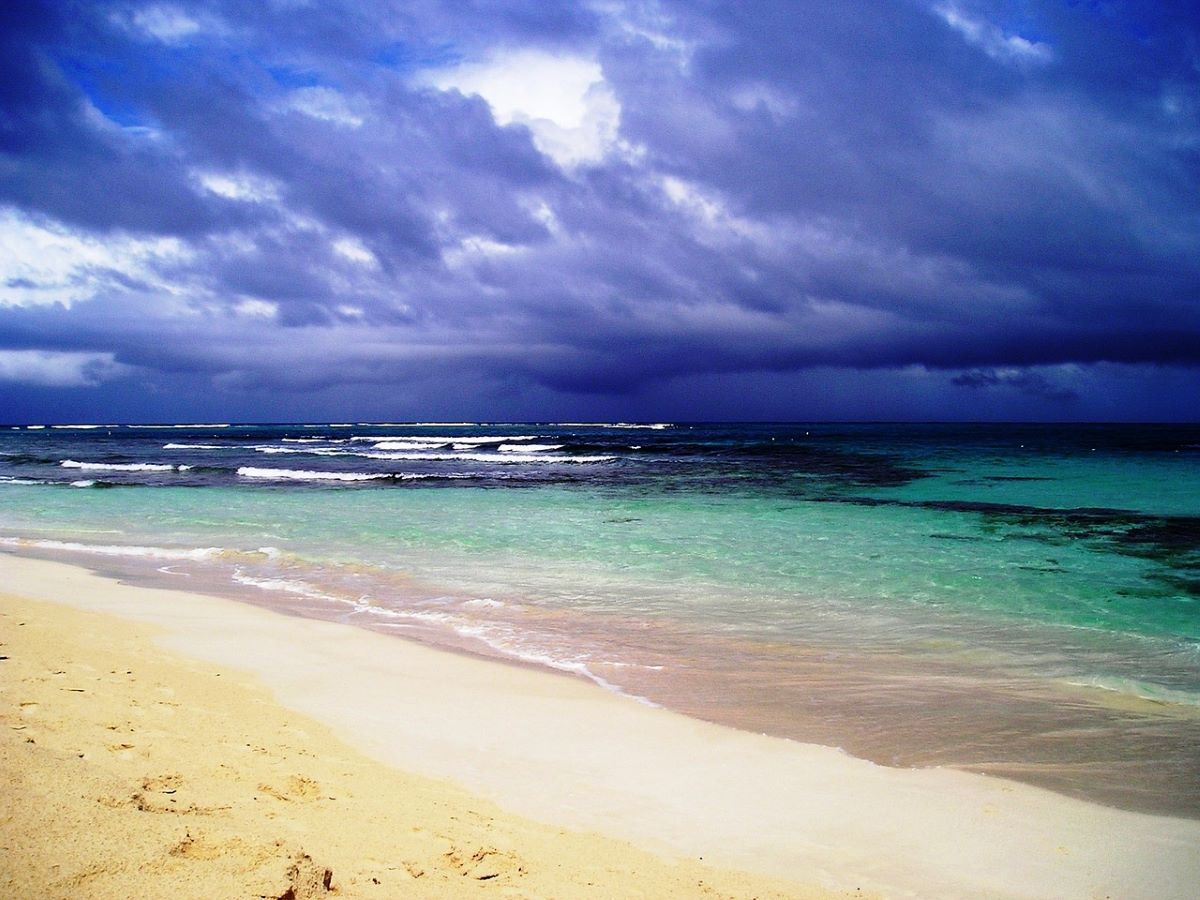 Turista se ahoga en playa Flamenco de Culebra