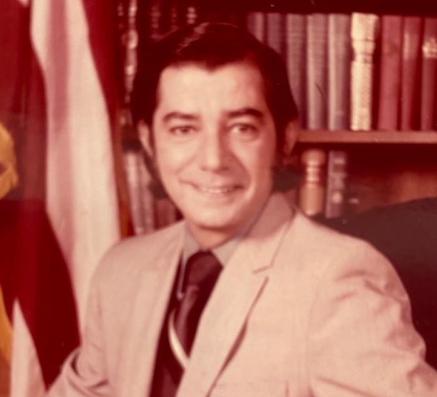 A la memoria de Humberto Ortiz Gordils, el abogado del pueblo.
