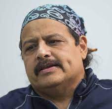 Vargas Vidot radica proyecto para atender el sinhogarismo