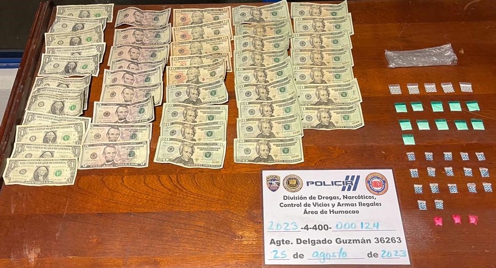Ocupan drogas y armas en residencial de Humacao y Naguabo