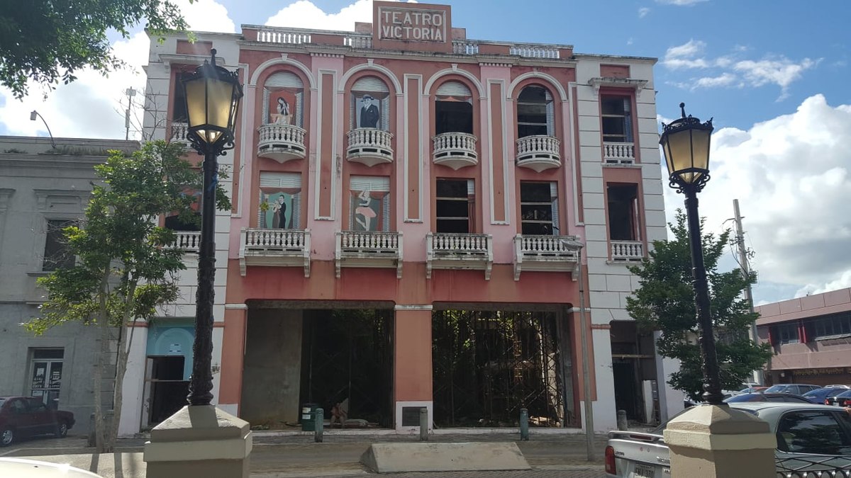 Municipio de Humacao intenta rehabilitar Teatro Victoria
