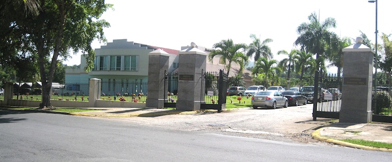 Fallece hombre herido de bala en cementerio de Caguas  