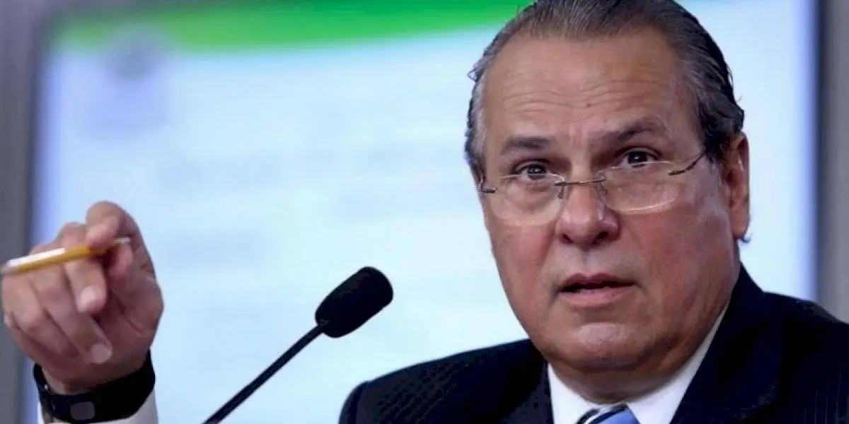 Representante Varela advierte sobre peligrosidad de carreteras sin mantenimiento en Caguas