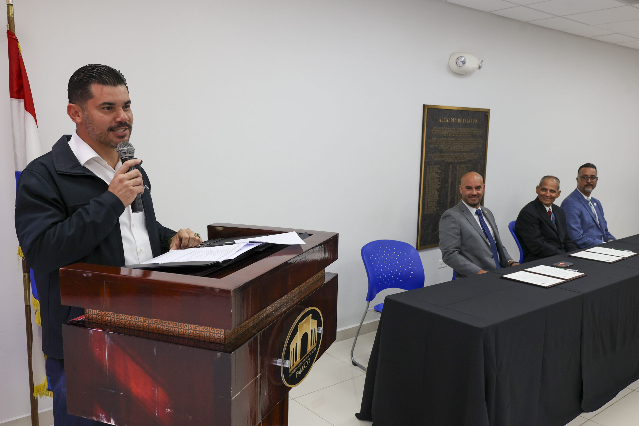 Universidad Interamericana y municipios de Ceiba y Fajardo pactan para ofrecer servicios educativos gratuitos a la ciudadanía   