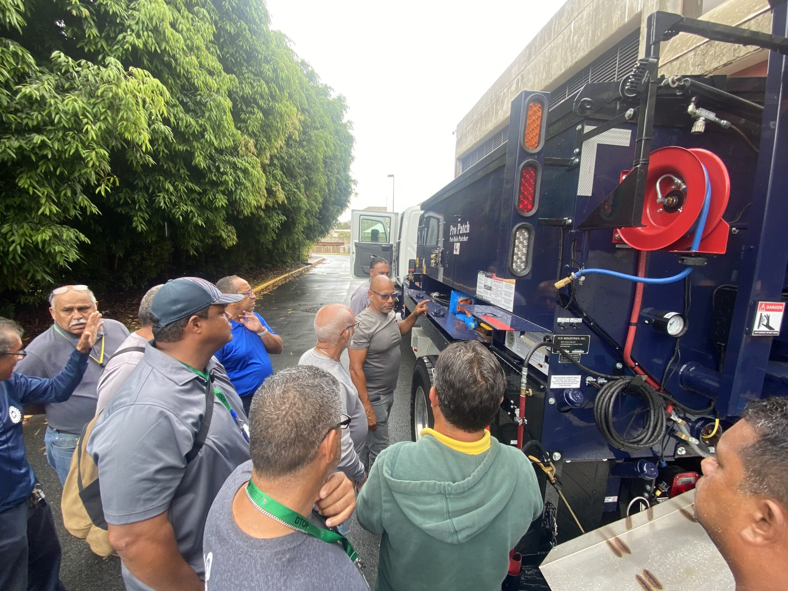 Nueva flota vehicular en oficinas regionales de DTOP