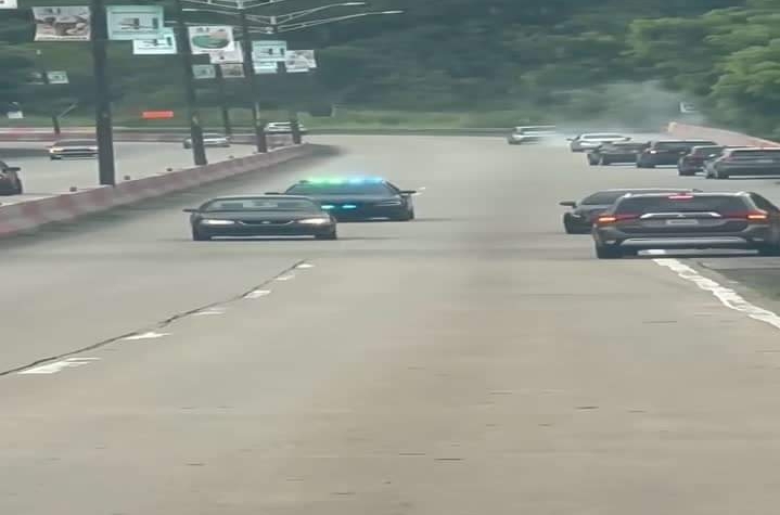 Septuagenario arrestado por impactar patrullas municipales en la PR-60 en persecución