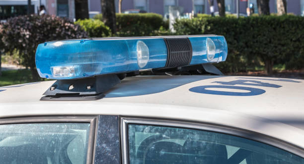 Policías municipales investigan daños a escuela en Yabucoa