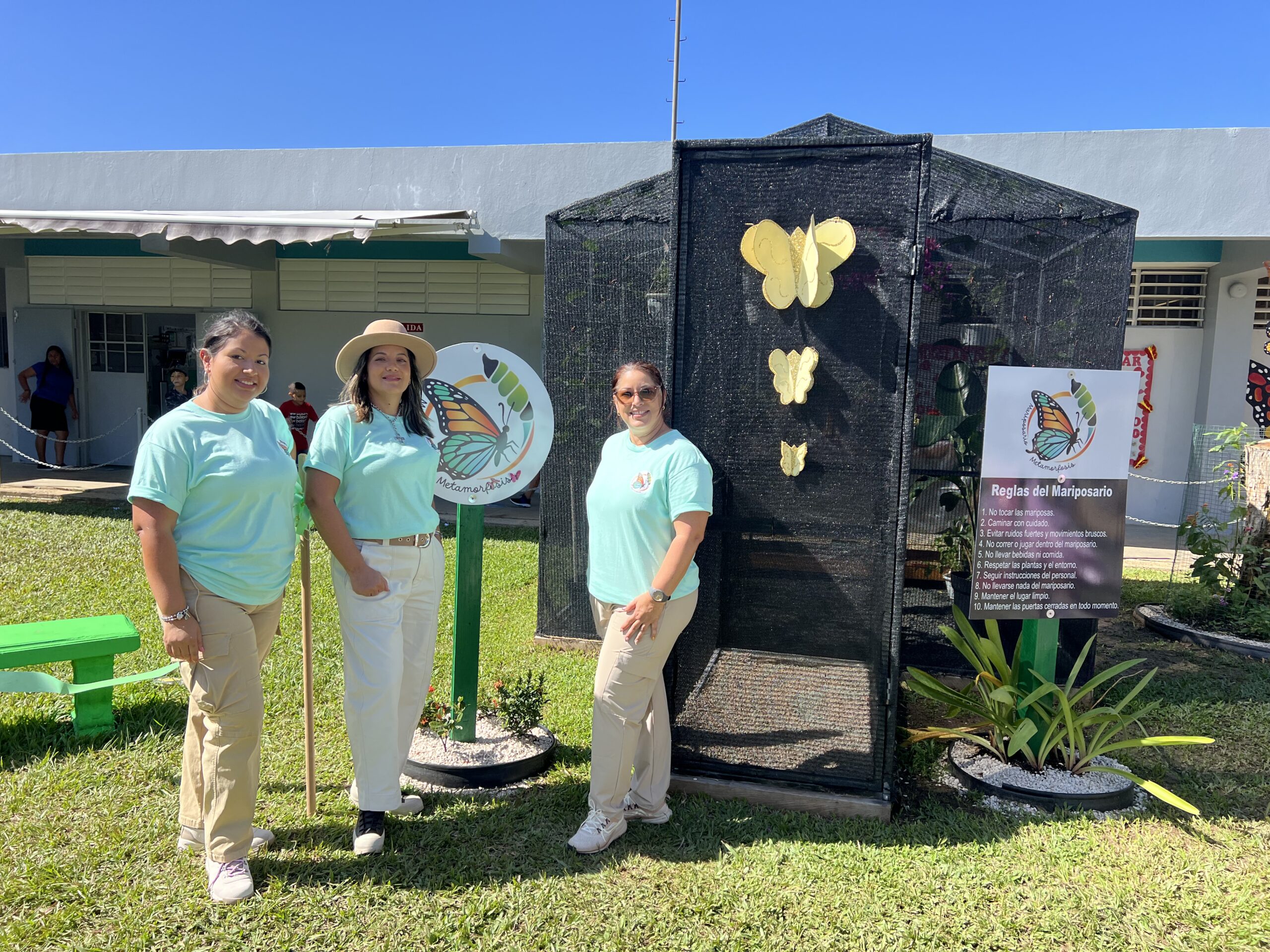 Tres maestras inauguran mariposario “Metamorfosis” en escuela de Humacao