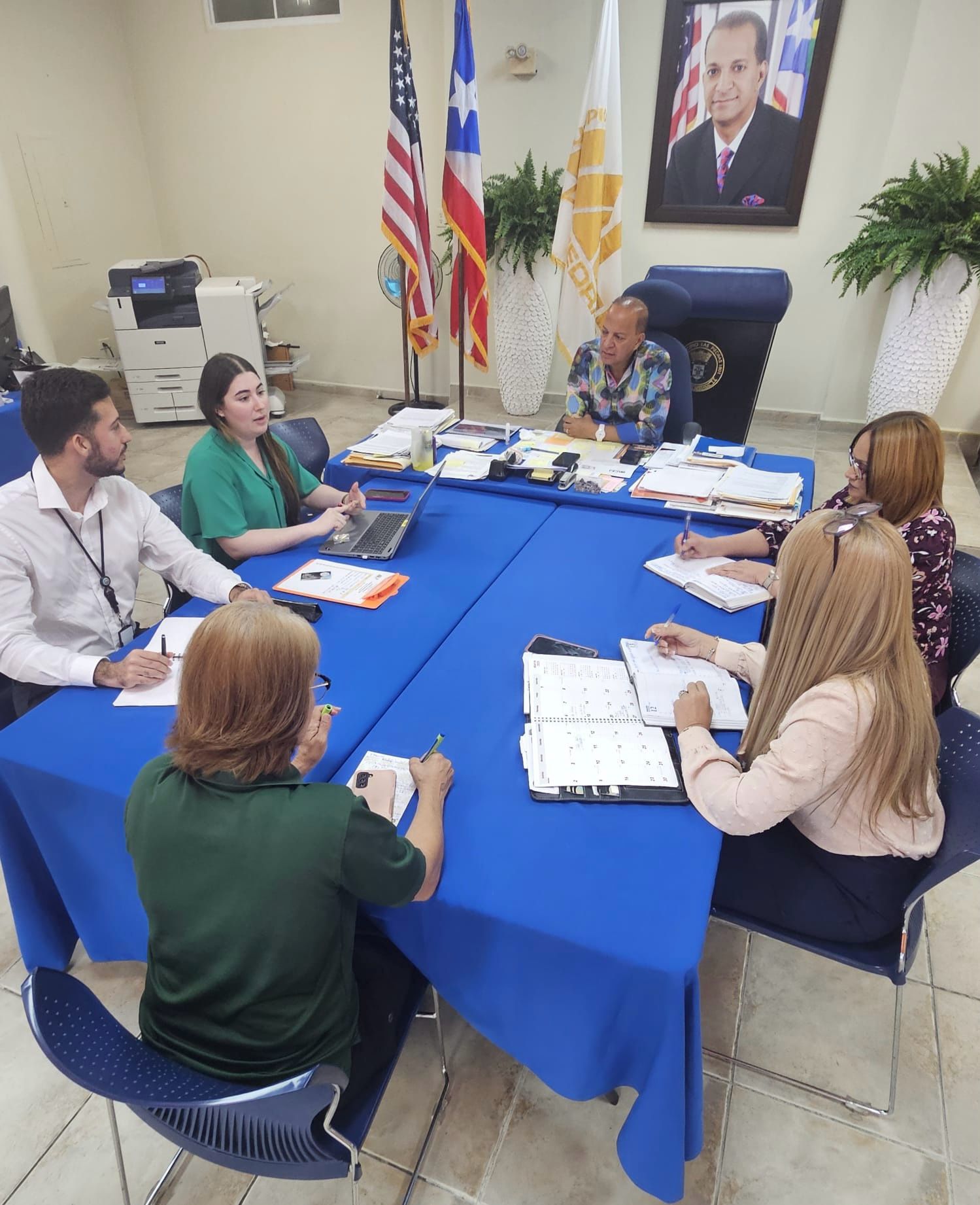 Las Piedras se prepara para evaluación de necesidades digitales con el programa Smart Island