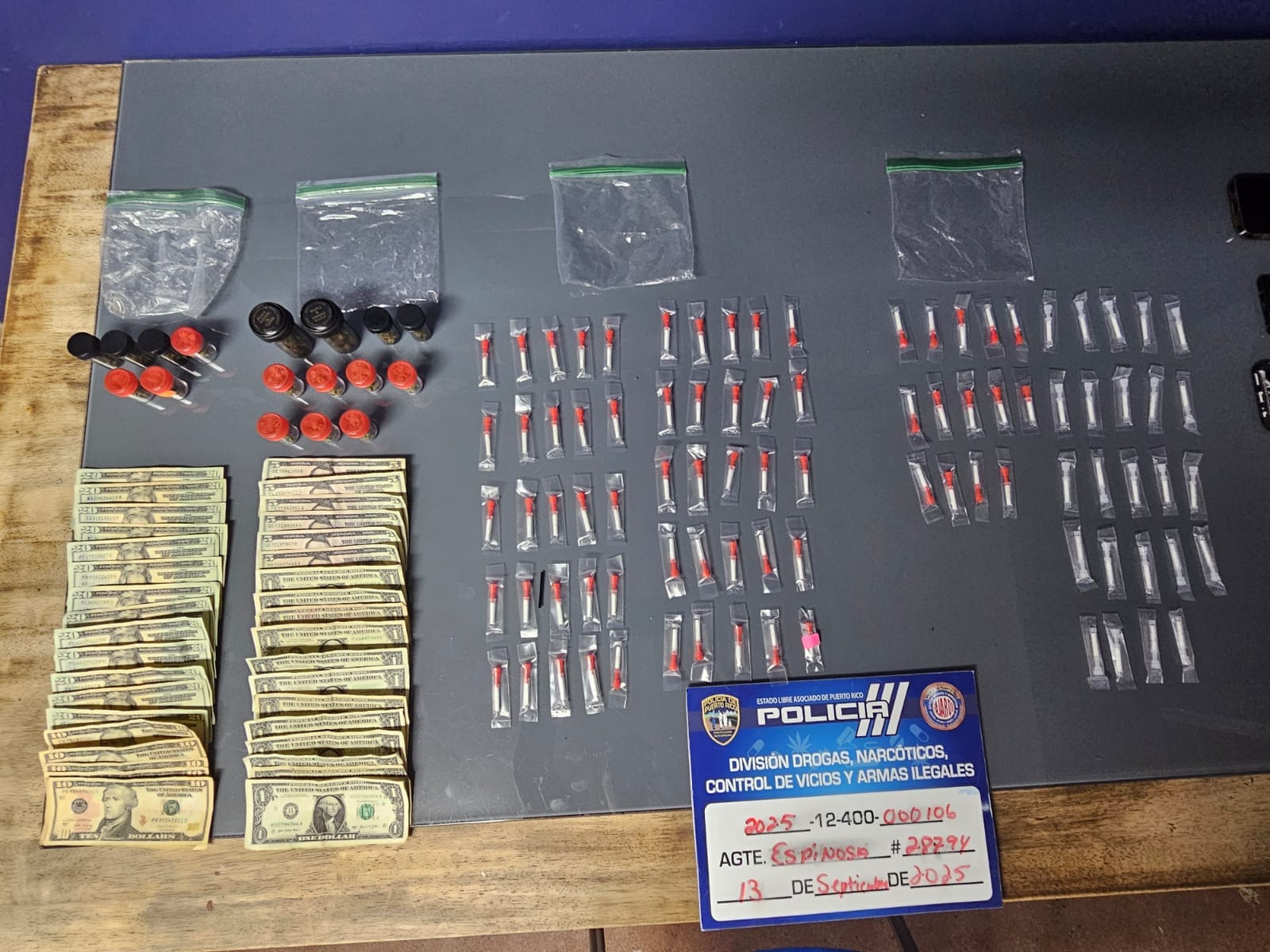 Libres bajo fianza cuatro personas tras ser arrestados por sustancias controladas