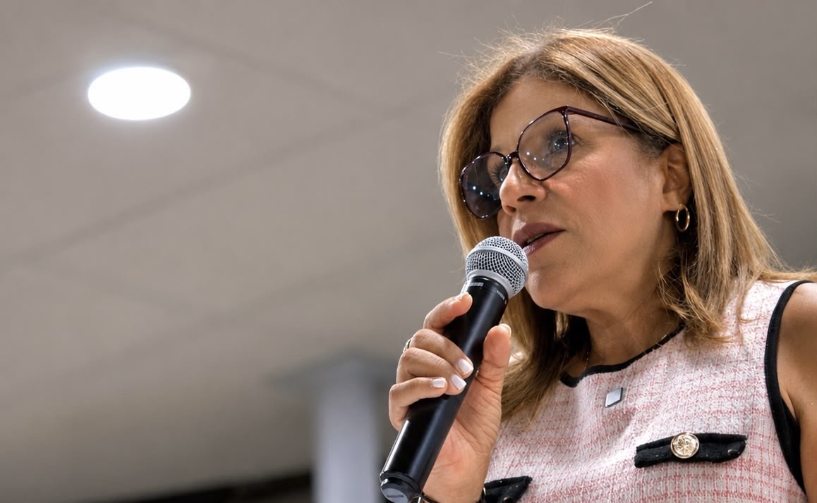 Alcaldesa de Humacao rechaza expresiones xenófobas y llama al respeto en el debate público