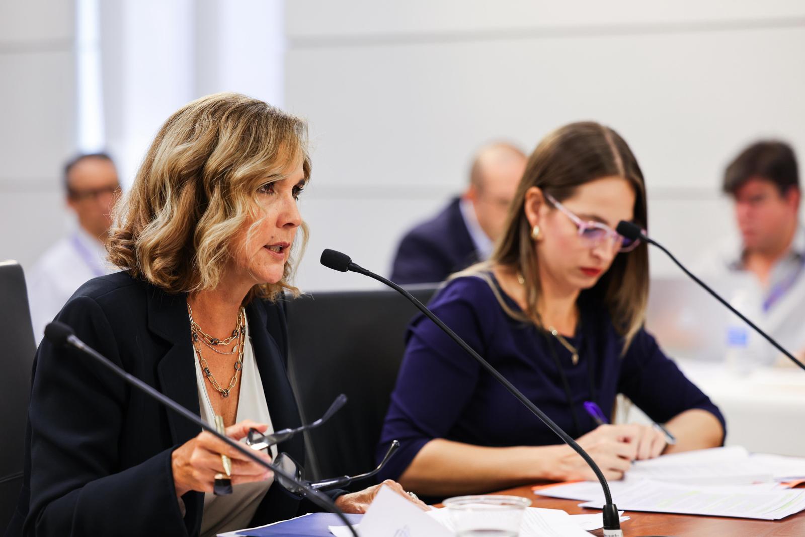 Aumentan querellas de explotación financiera de adultos mayores