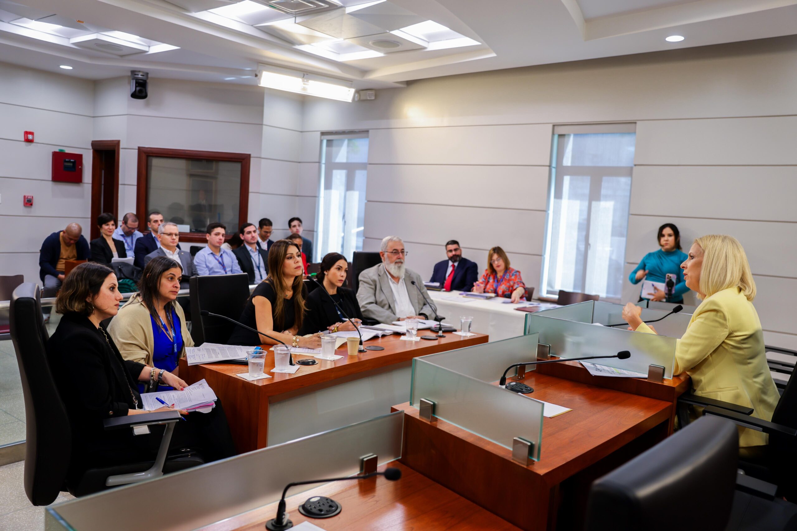 Senado analiza cumplimiento y retos de la Ley de Bolsas Reusables