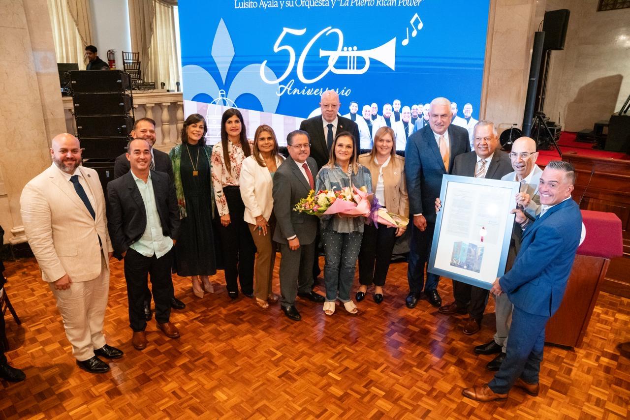Senado reconoce los 50 años de trayectoria musical de Luisito Ayala y la Puerto Rican Power
