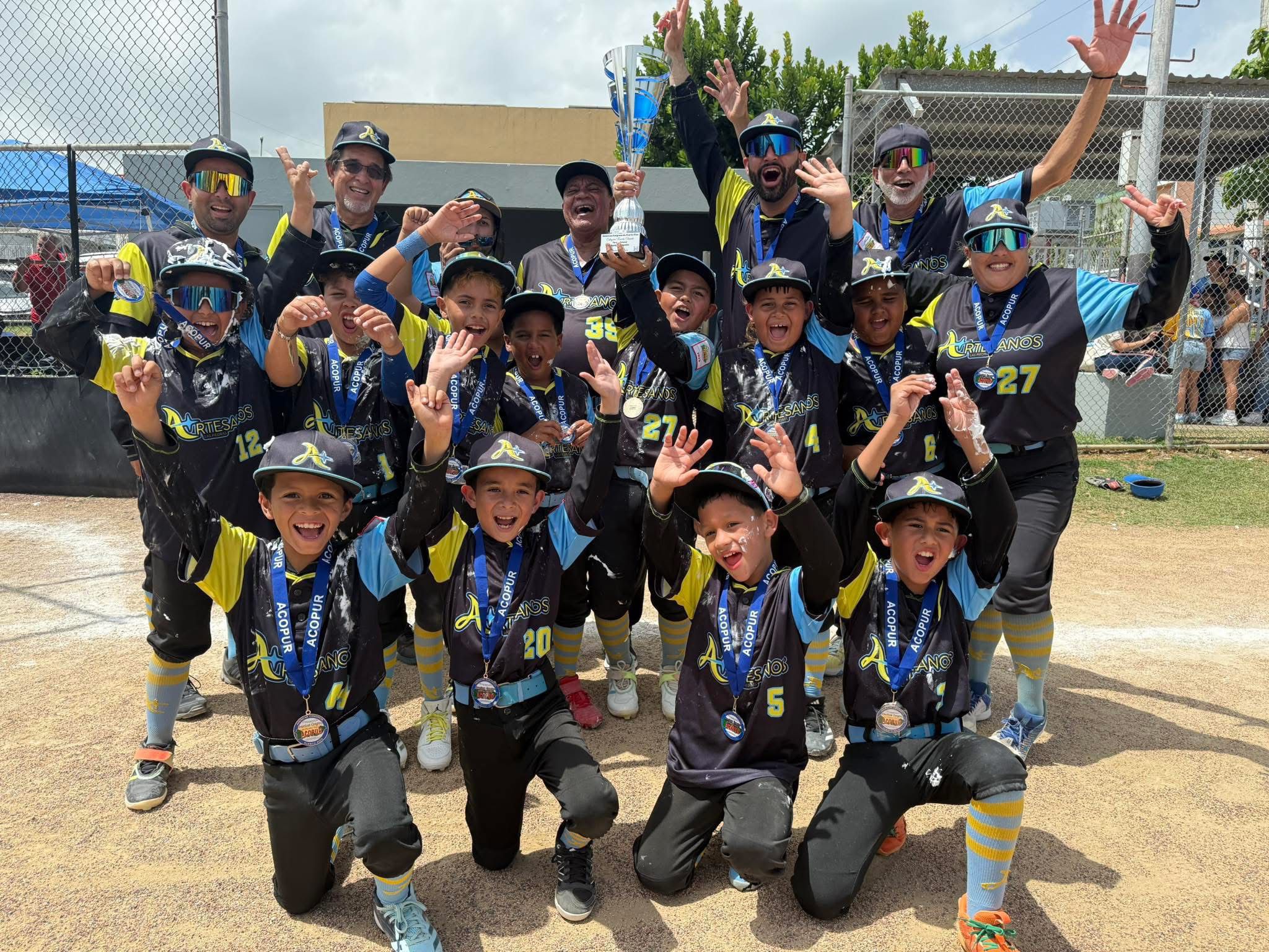 Artesanos cierran temporada como campeones de Puerto Rico en su categoría