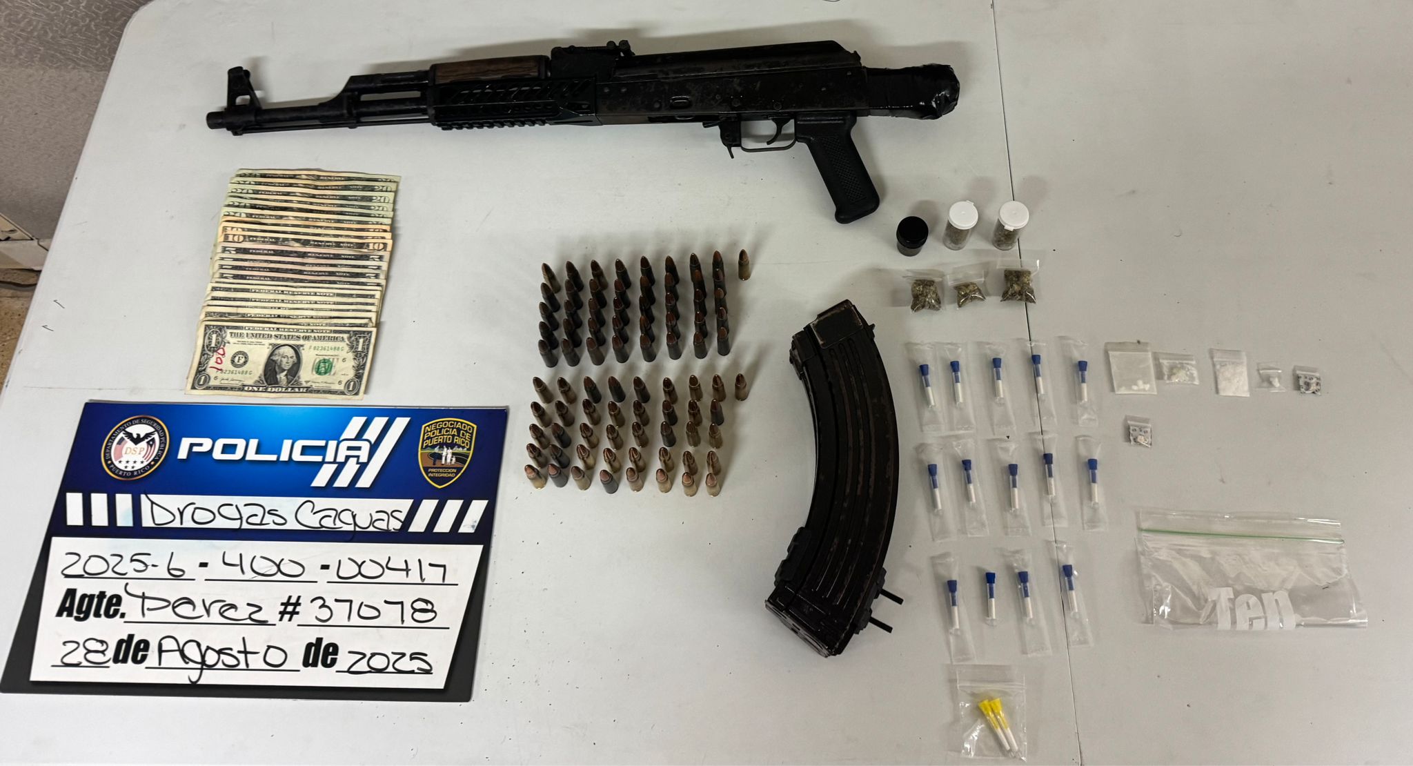 Arrestan a hombre en Gurabo por sustancias controladas y armas