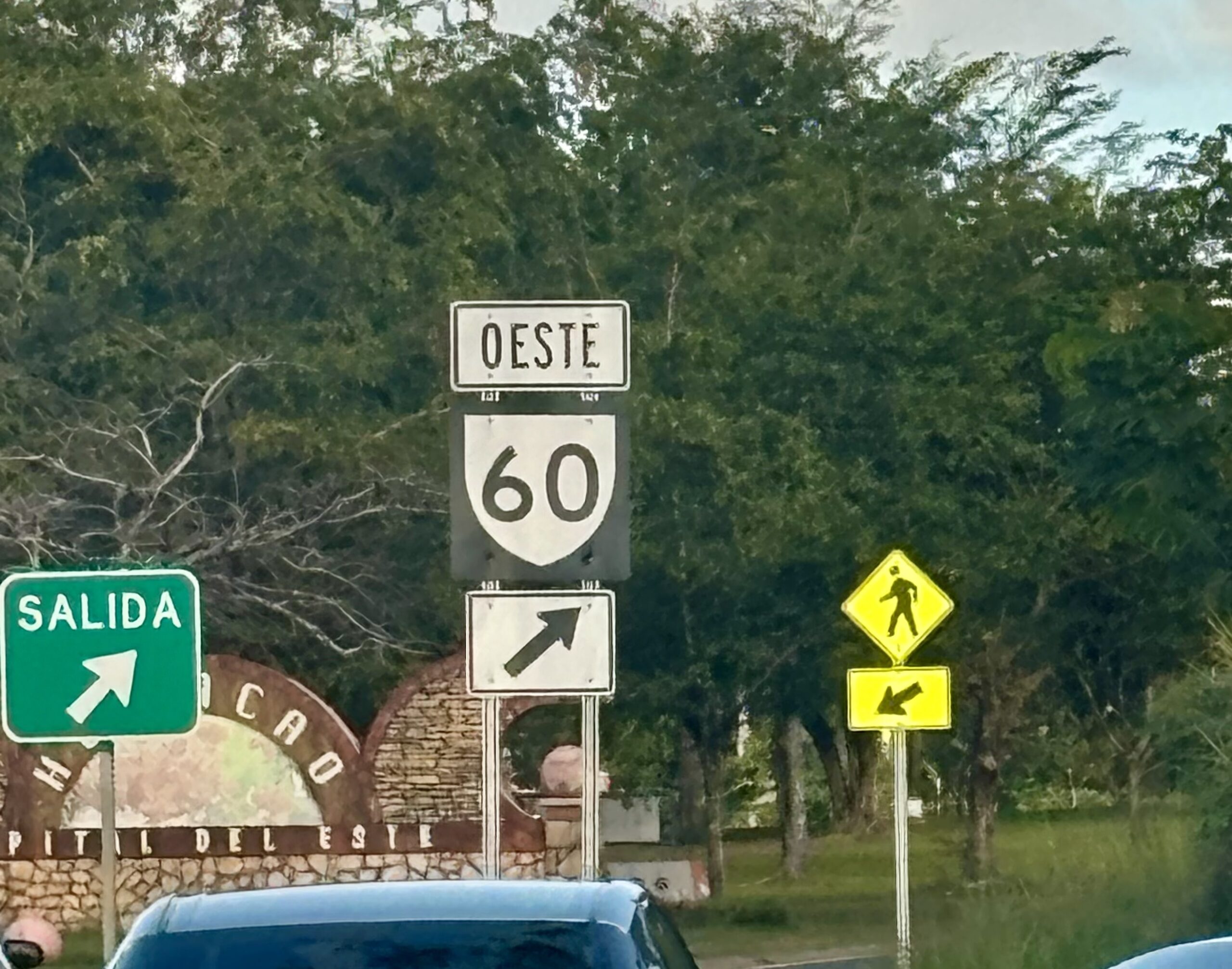 Conductora resulta gravemente herida en accidente en la PR-60 en Humacao
