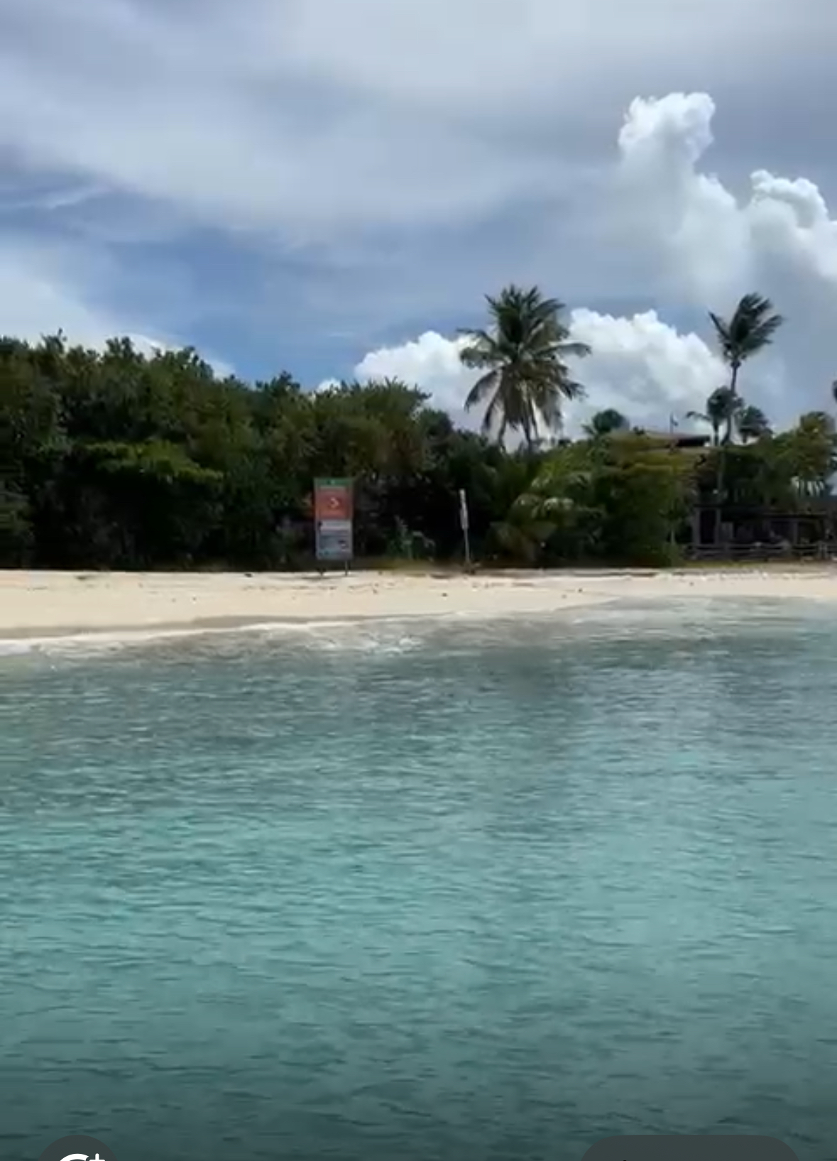 Turista muere mientras buceaba en Palomino