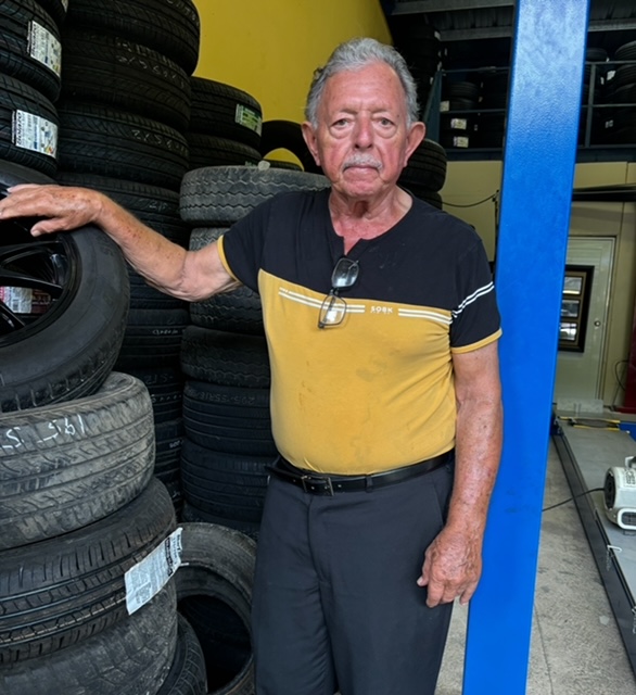 Antonio Hernández Torres: pionero humacaeño con más de 50 años en la industria de las gomas