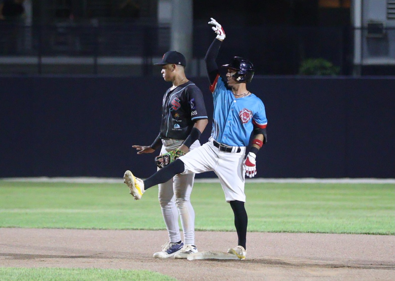 Béisbol AA: Al sexto juego las series del Final Four