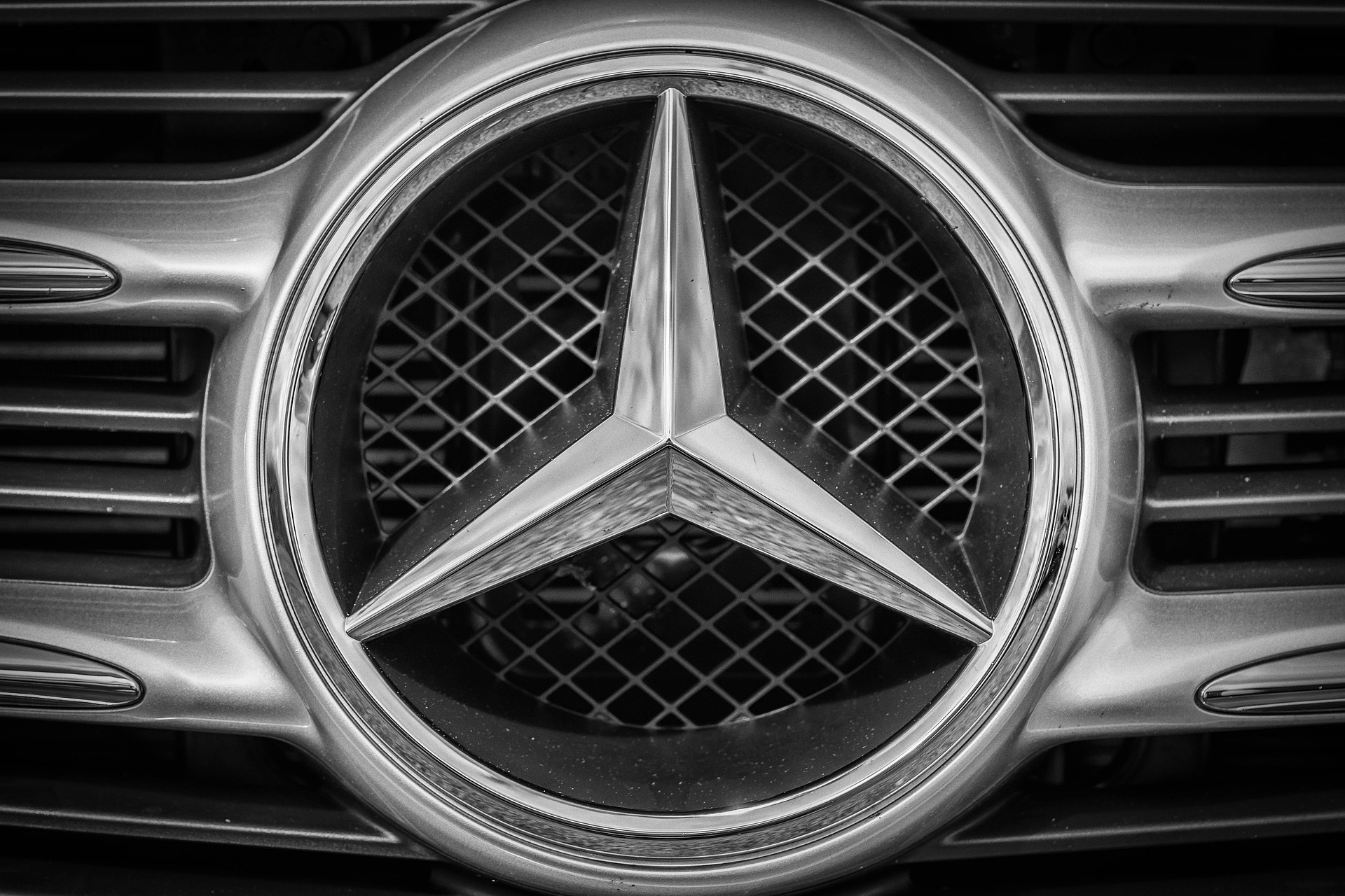 Escalan taller de mecánica en Caguas donde hurtaron varios vehículos Mercedes Benz
