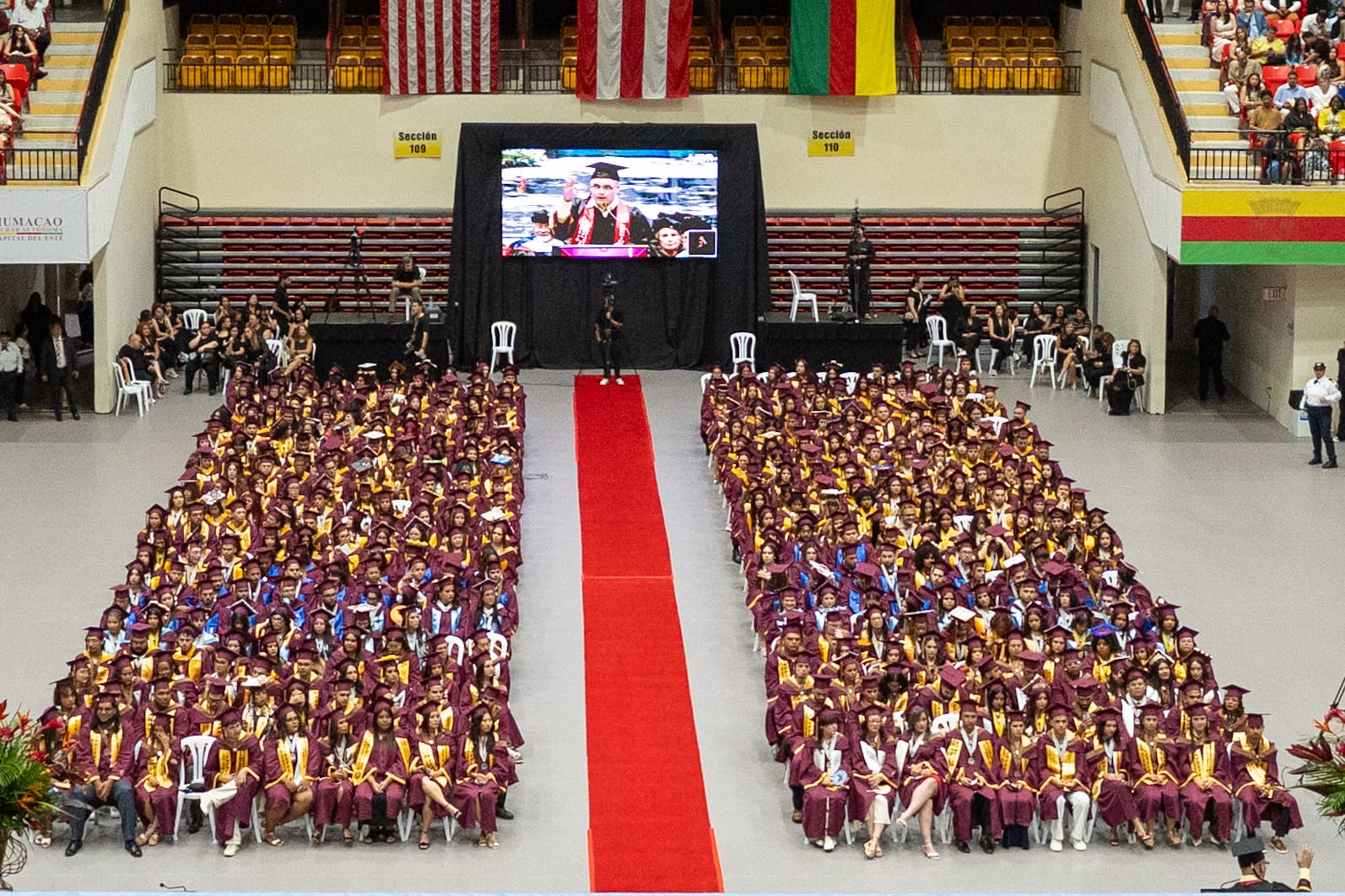 UPR en Humacao gradúa a 438 nuevos profesionales de la Clase 2026