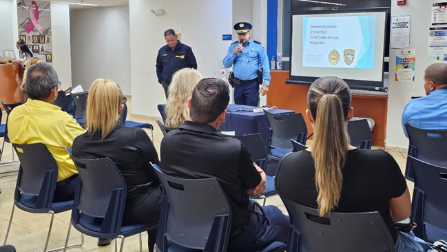 Diálogo comunitario en Caguas fortalece seguridad del sector comercial 
