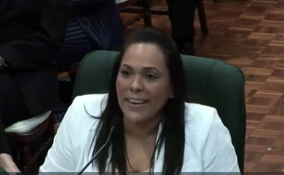 Rosachely Rivera explica que no ejercerá las dos funciones una vez sea confirmada a Estado
