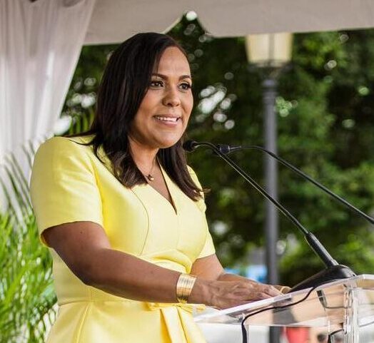 Rosachely Rivera defiende su gestión fiscal en Gurabo tras señalamientos de la Junta