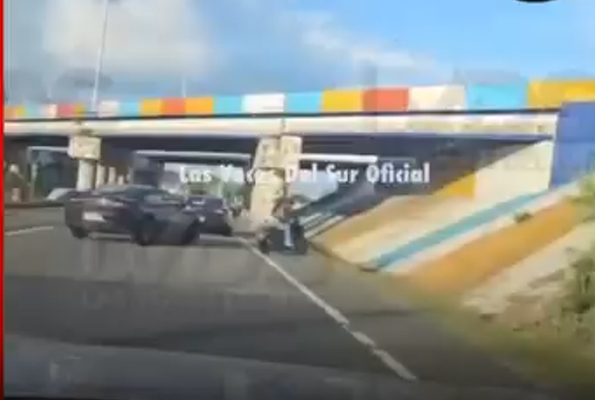 Libres bajo fianza motoristas arrestados en persecución de Junquito