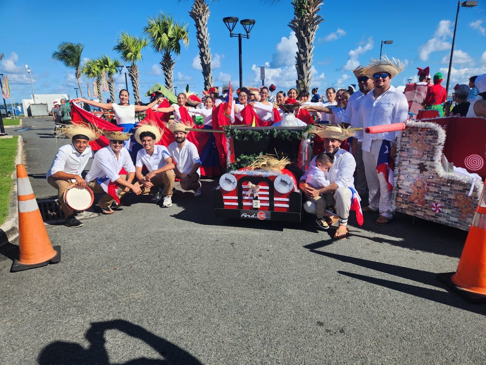 Humacao obtiene el primer lugar en la Segunda Carrera de Trineos de Santa en Cataño